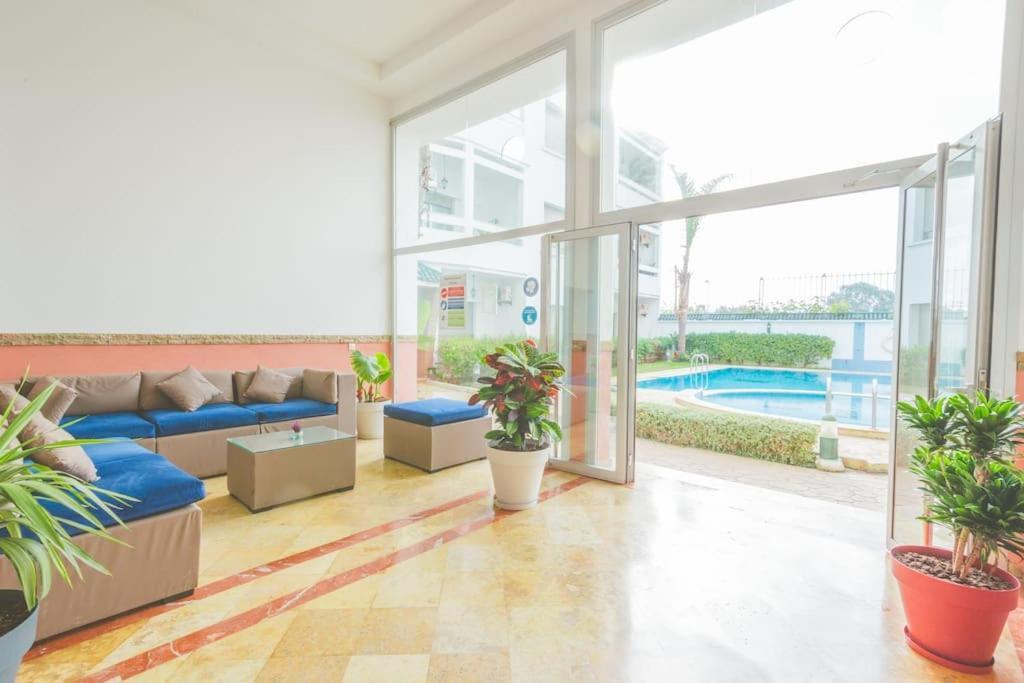 סקיראת Lovely 2 Bedroom Vacation Home With Pool/Beach מראה חיצוני תמונה