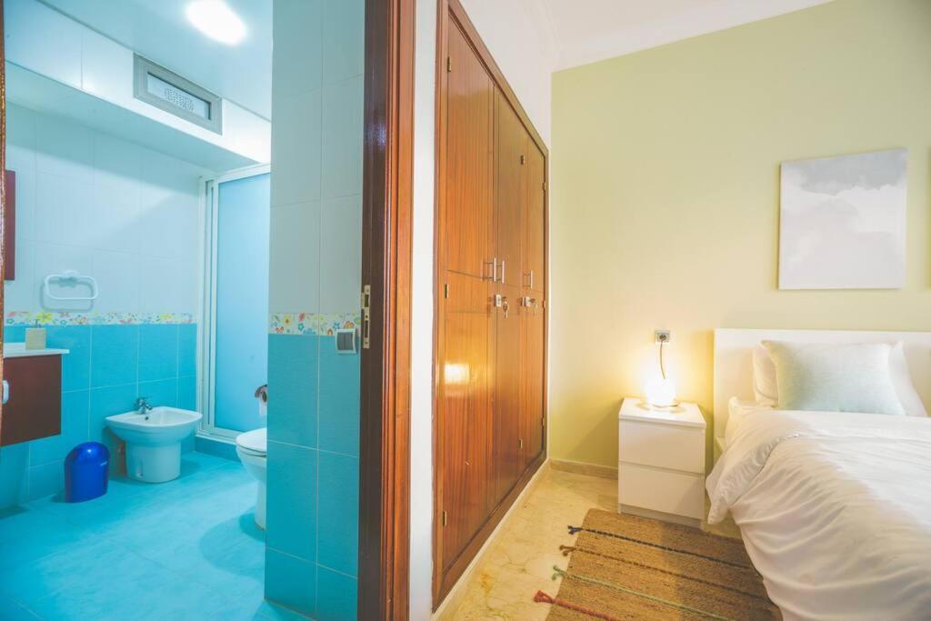 סקיראת Lovely 2 Bedroom Vacation Home With Pool/Beach מראה חיצוני תמונה